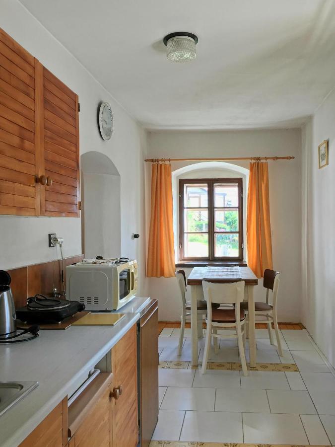 Apartmány v broumovském statku Exterior foto